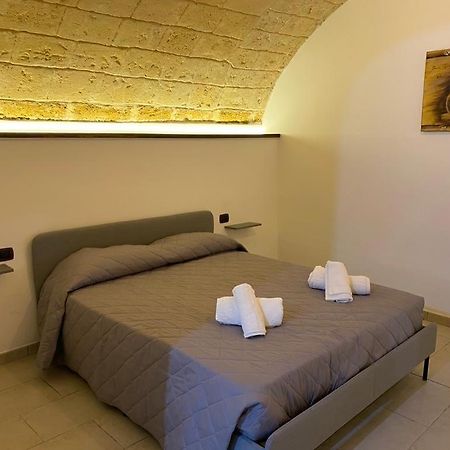 Appartement La Dimora Di Tonia à Mesagne Extérieur photo