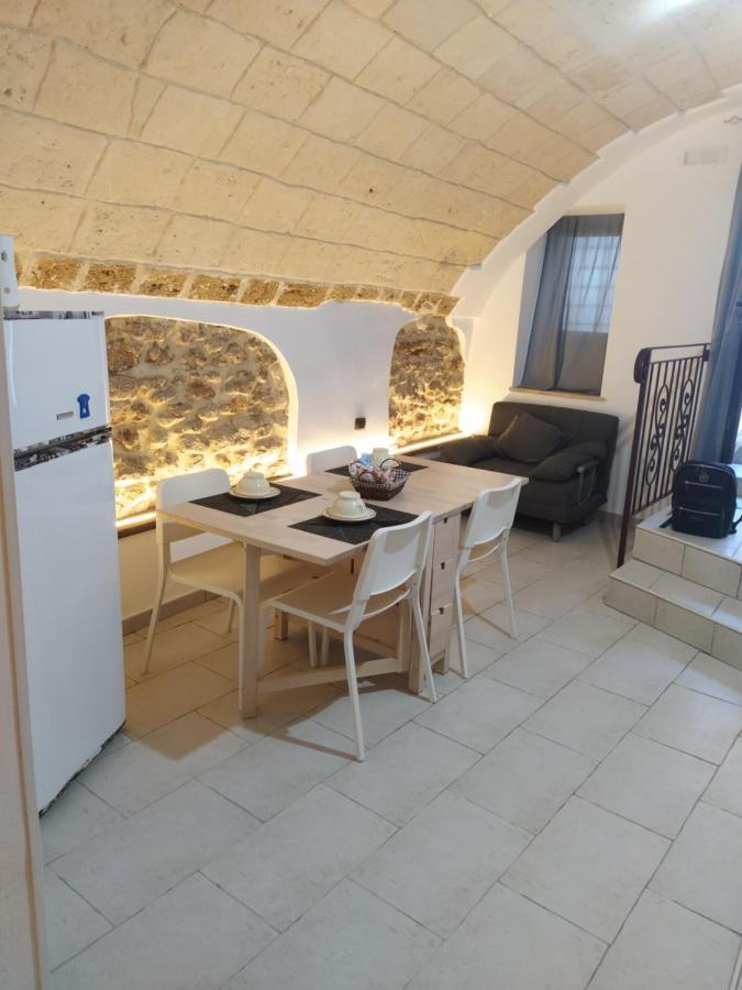 Appartement La Dimora Di Tonia à Mesagne Extérieur photo