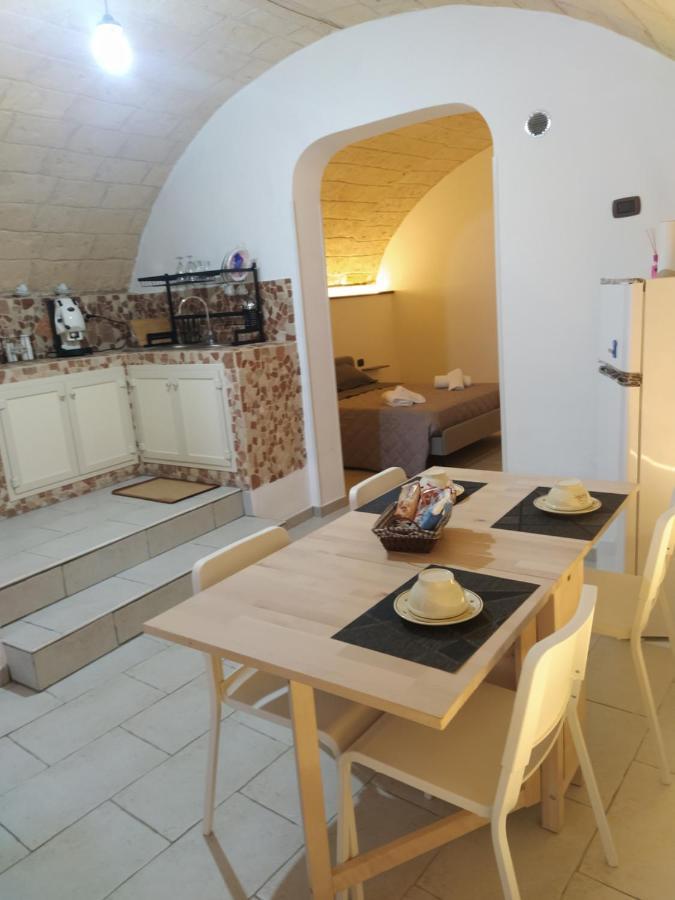 Appartement La Dimora Di Tonia à Mesagne Extérieur photo